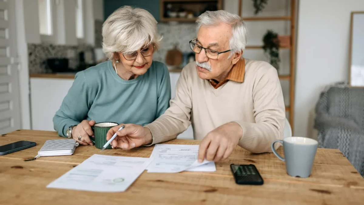 A poll by the Reagan Institute reveals that Americans are divided on how to reform Social Security as its trust fund faces depletion in 2032.