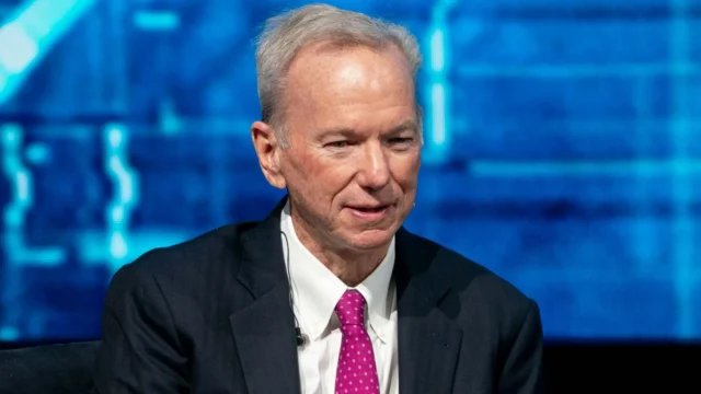 Former Google CEO Eric Schmidt Met With Boos Over AI Remarks at Graduation Ceremony