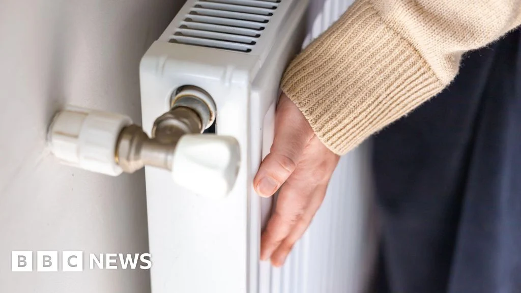 Heating oil prices have risen sharply, impacting households off the gas grid.