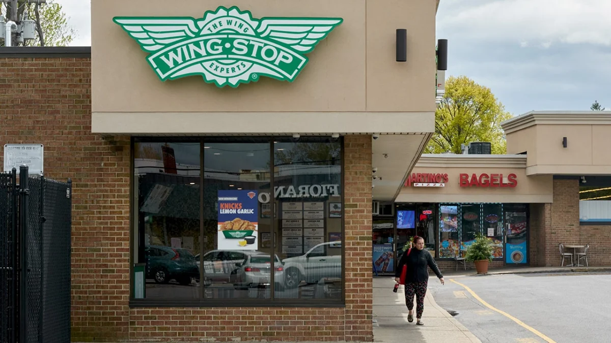 Wingstop CEO Michael Skipworth discusses how soaring gas prices strain household budgets and the affects on Wingstops growth on ‘The Claman Countdown.’