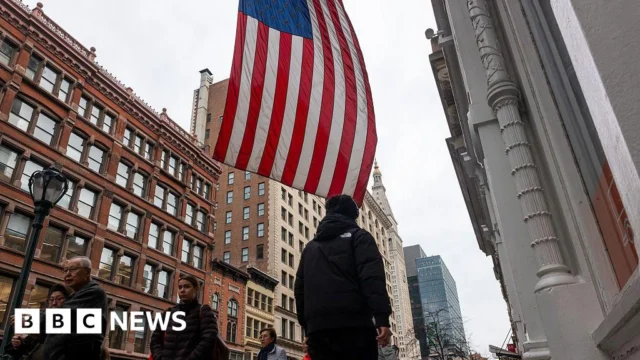 US Jobs Data Exceeds Expectations for Second Consecutive Month