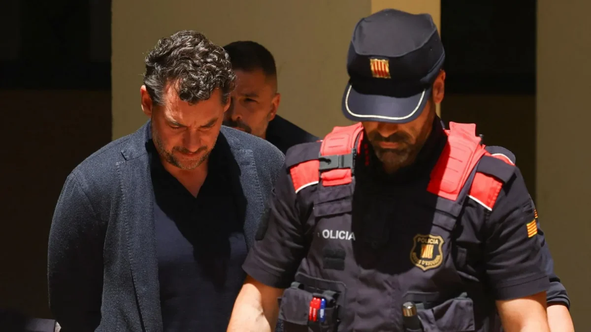 Jonathan Andic, son of Mango founder Isak Andic, has been arrested as part of a renewed investigation into his father's death.
