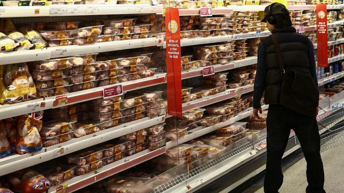 UK supermarkets are being urged by the government to limit food prices.