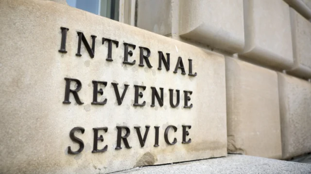 Trump Drops IRS Lawsuit, Paving the Way for Potential Settlement