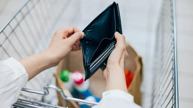 Americans Grow More Pessimistic About Finances as Rent and Food Costs Rise, Fed Says