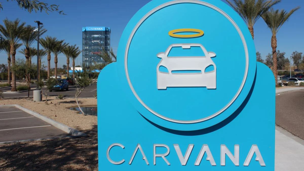 Carvana’s Casa Grande Stellantis store has emerged as a focal point of its new-vehicle push, illustrating the scale of its expansion.