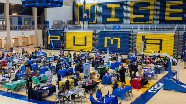 Private Sector Adds 122,000 Jobs in May, Exceeding Expectations, ADP Reports