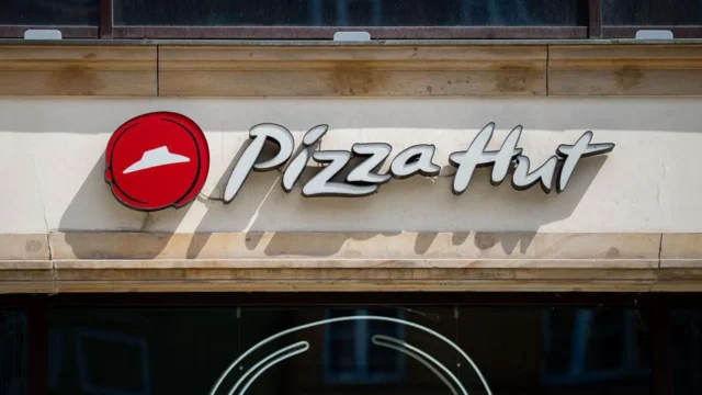 Pizza Hut Sale To LongRange And Yum China Valued At $2.7 Billion