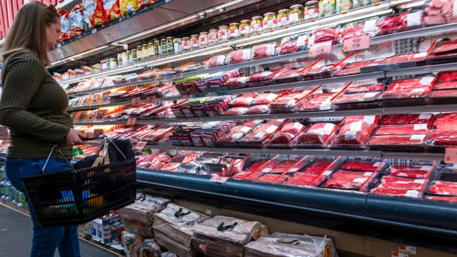 Summer BBQ Inflation: The 14% Burger Tax Hits Your Wallet This Weekend
