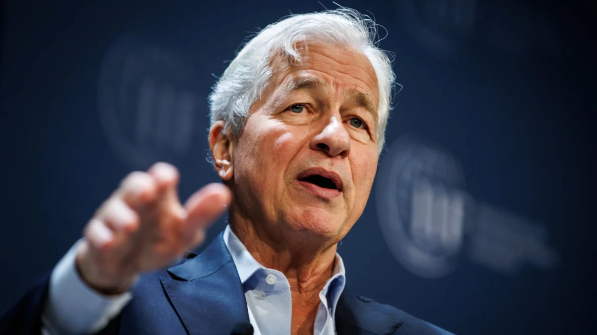 Jamie Dimon speaks on geopolitical and fiscal risks amid a stock market that has climbed this year