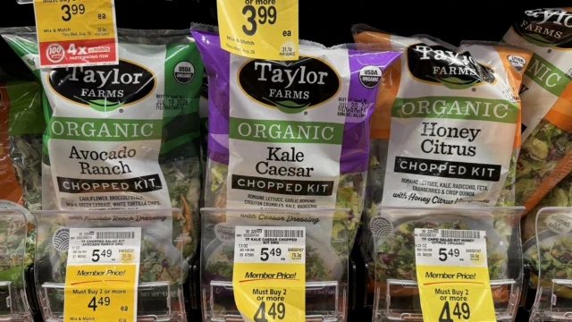 FDA Reversal Leaves Taylor Farms Lettuce Link Intact in Multistate Cyclosporiasis Outbreak